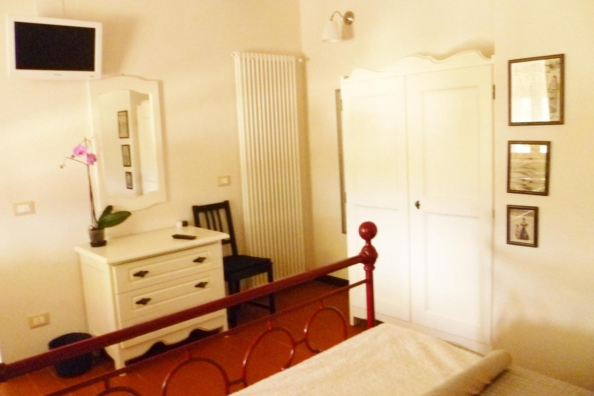 B&B Colle Di Terria Country House Contigliano Экстерьер фото